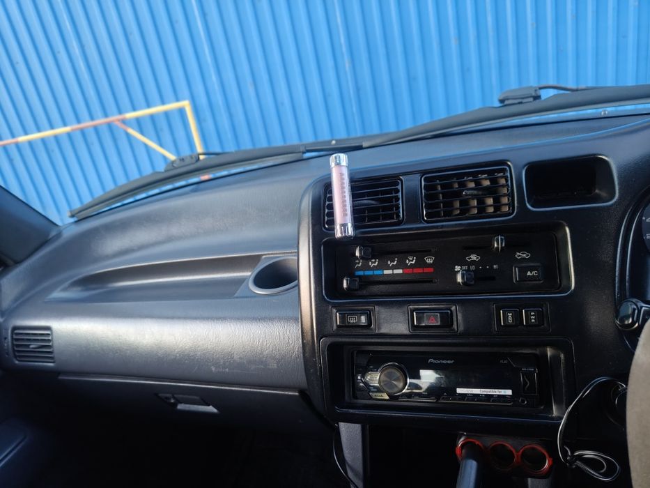 Продам Toyota RAV4 1995г