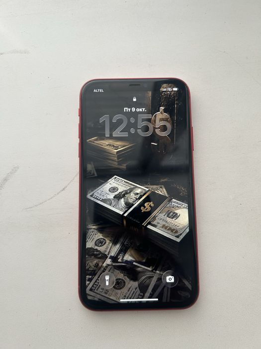 Продам айфон 11