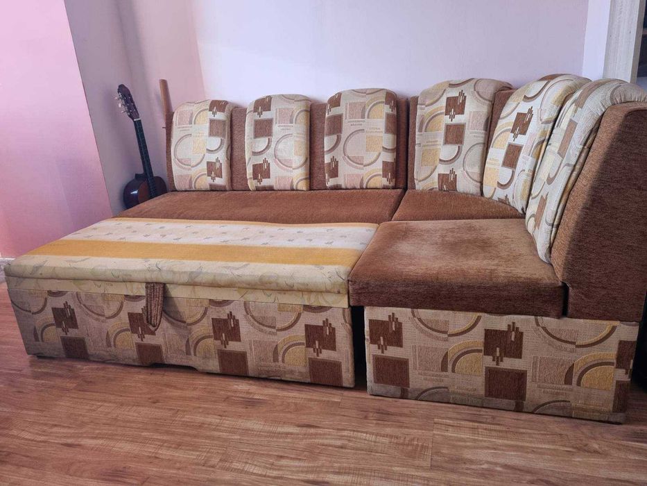 Разтегателен ъглов диван  от 3 части