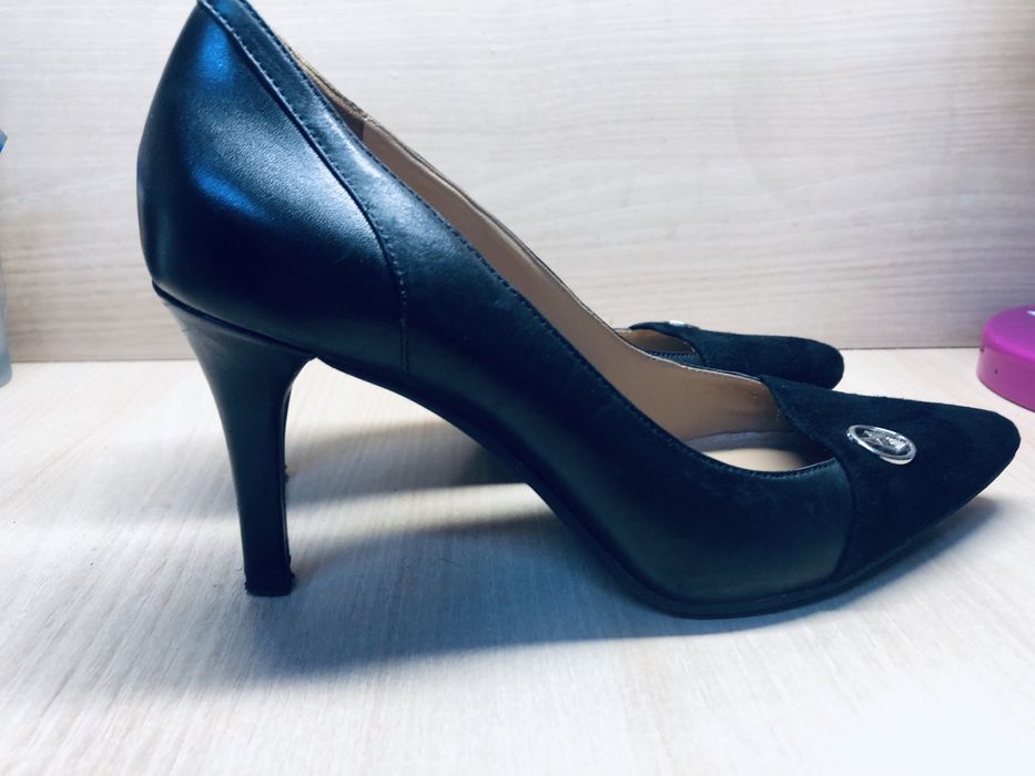 Обувки естествена кожа Armani 37 размер