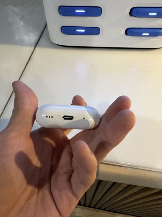 Продаю AirPods Pro 2