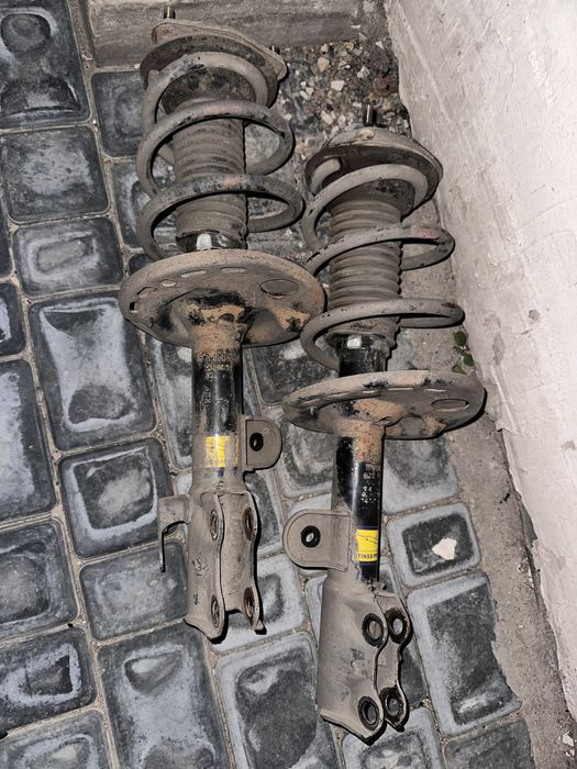 Амортизаторы Тойота