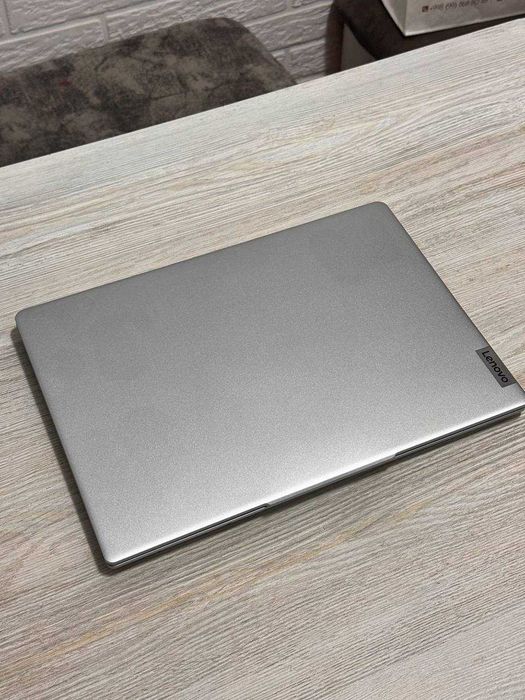 Lenova IdeaPad Slim 5 | i5 | 16GB RAM | 1TB