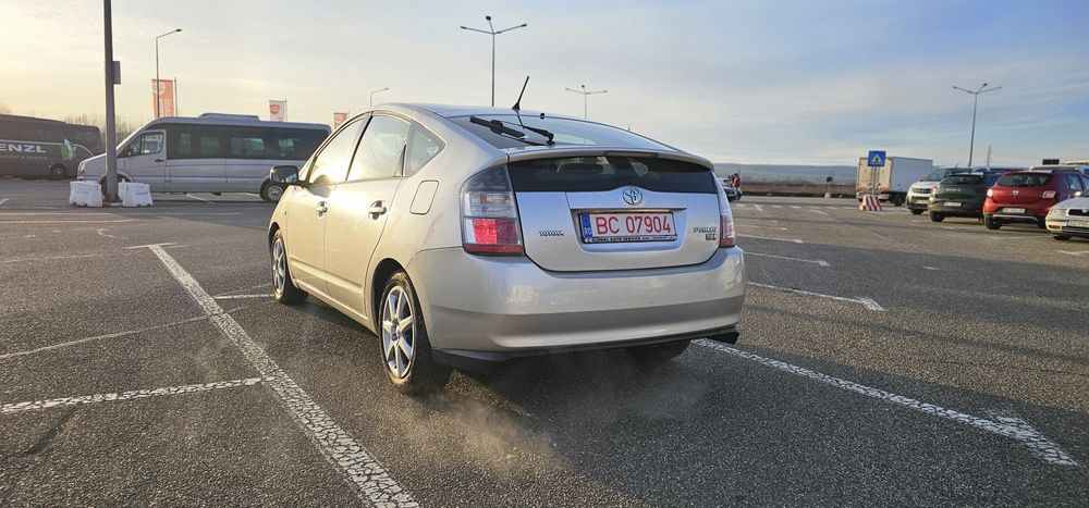Toyota Prius   2