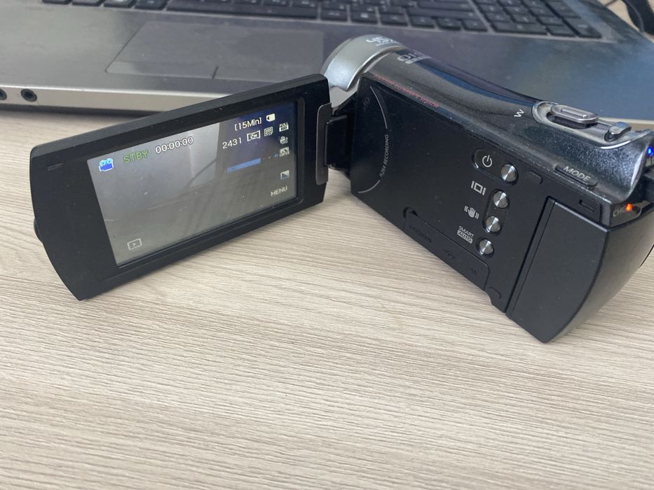 Продам видеокамеру