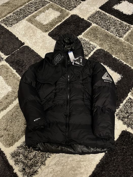 Куртка Palace.