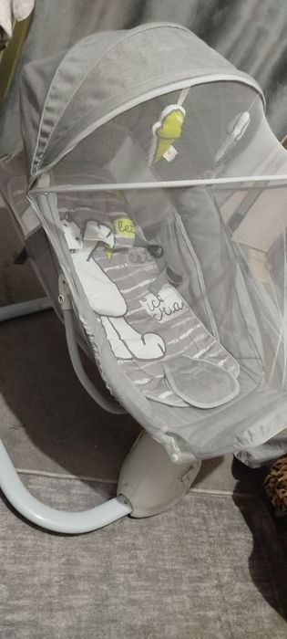 Срочно продам детский шезлонг -качалка