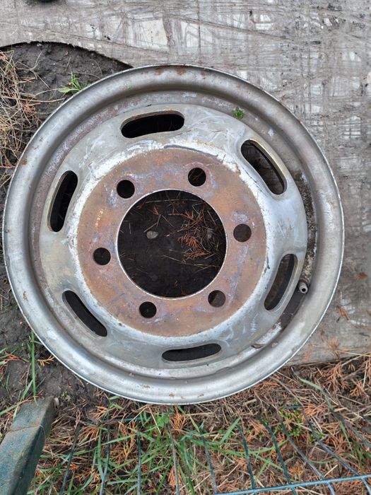 Vând janta iveco daily 16"