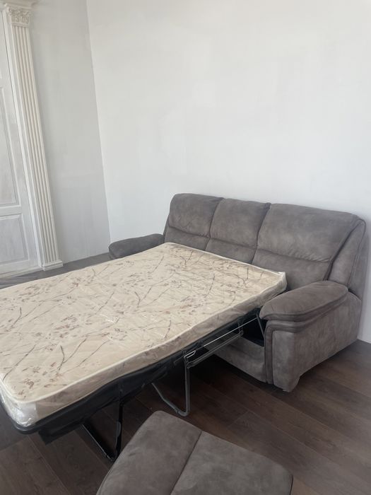 Продаю удобный диван