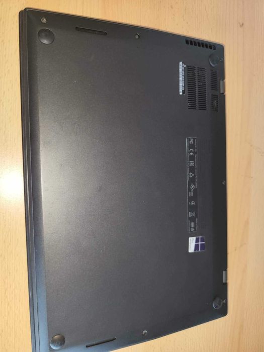 Laptop Lenovo X1 Carbon, I7 gen5, 8Gb Ram, 180Gb SSD, touchscreen. Gar