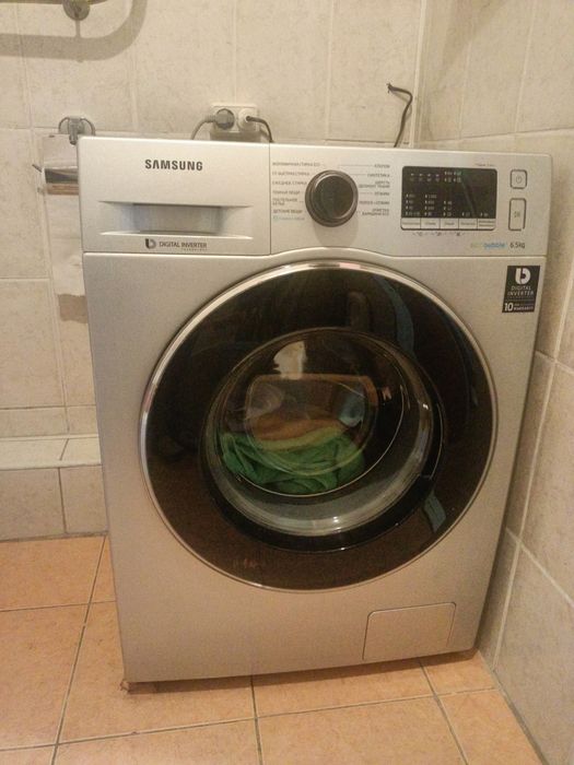 Продам стиральную машинку