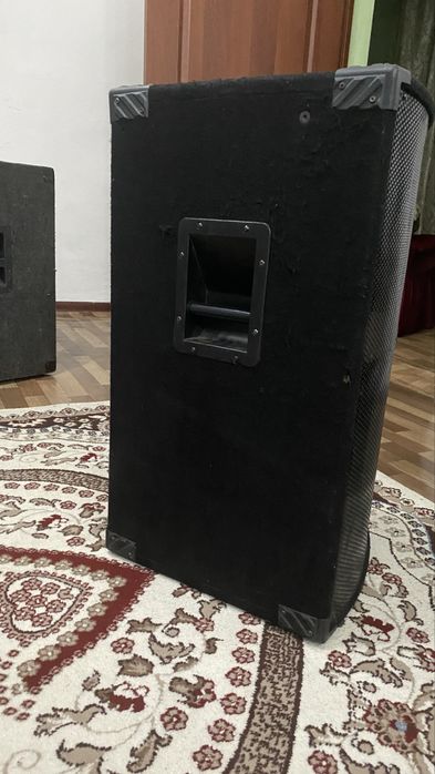 Продам музыкалный аппаратура колонка