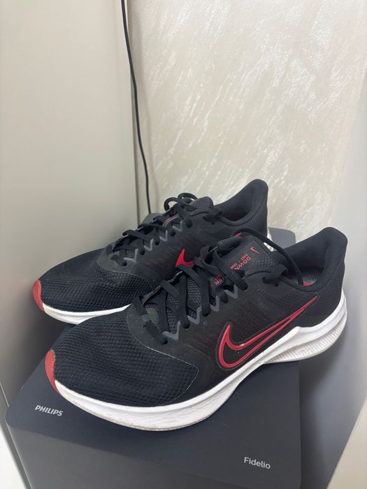 Почти чисто нови маратонки