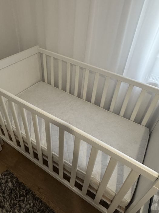 Patut bebe ikea Sundvik  + saltea cocos