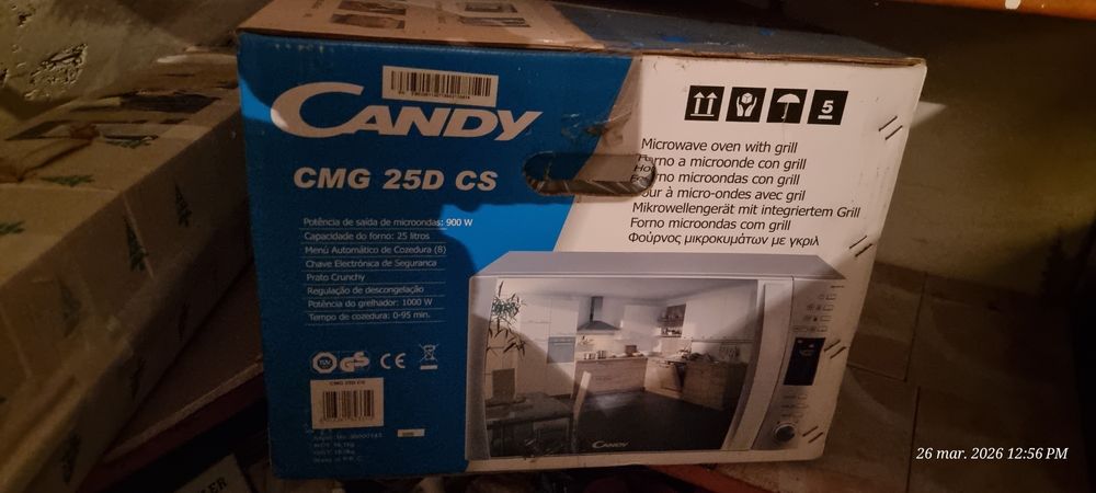 Candy cuptor cu microunde + grill  sigilat