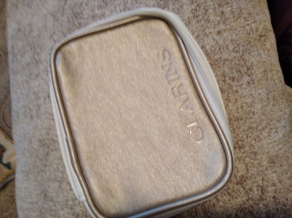 Clarins , Biotherm, Lancaster, Bulgaria козметични чантички