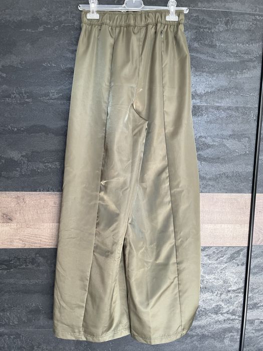 Adidas originals pantaloni evazati culoarea Olive