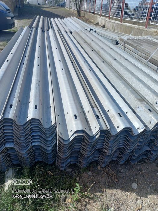 Parapet metalic zincat semigreu