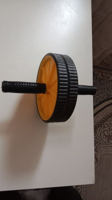 Продаётся ролик для пресса