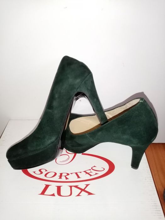 Pantofi piele naturala intoarsa