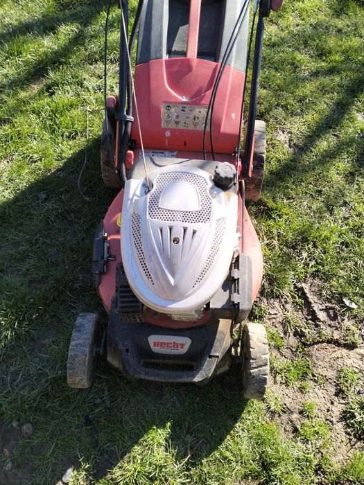 Mașini de tuns gazon