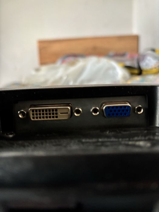 AOC 936Sw+ (18.5 дюймов)