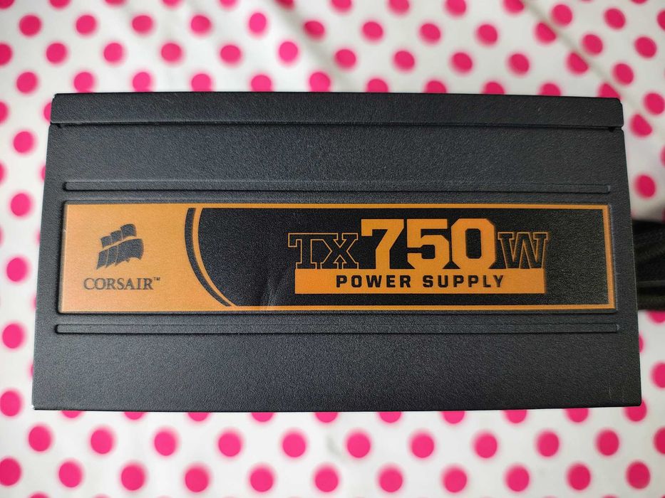 Sursa PC Corsair TX750, 80+ Bronze, 750W.