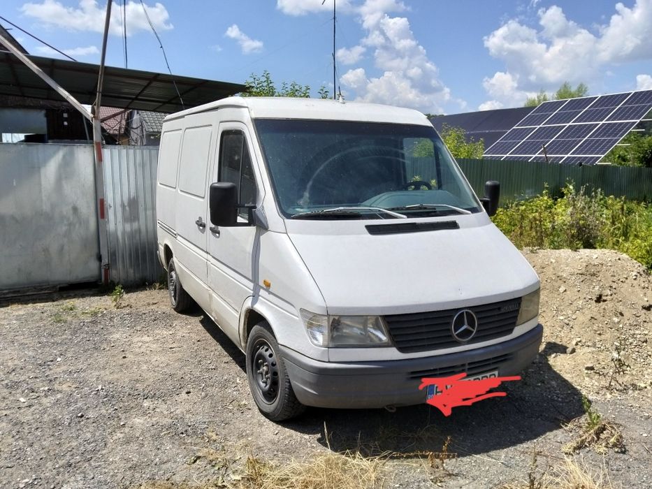 Mercedes sprinter model 208D