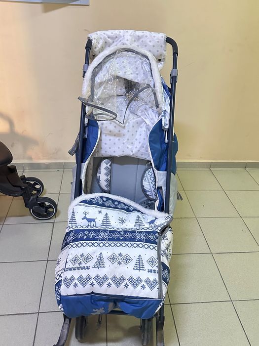 Санки -коляска, в отличном состоянии