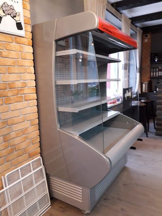 Витринный холодильник