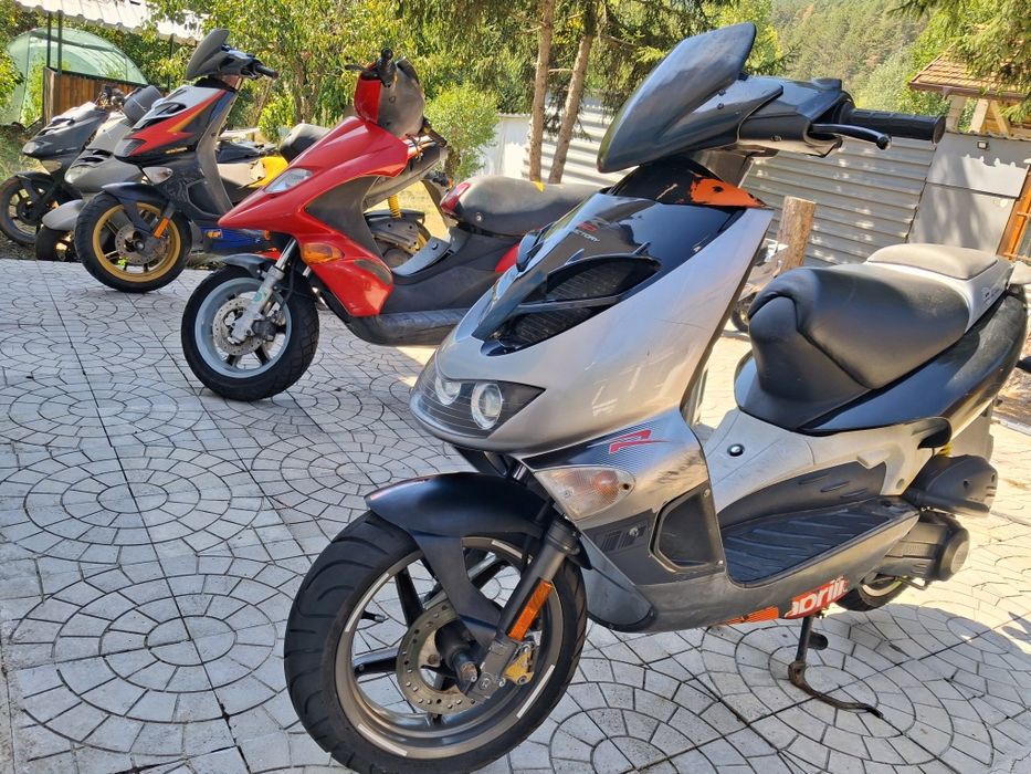 Aprilia sr 50 ditech  на части