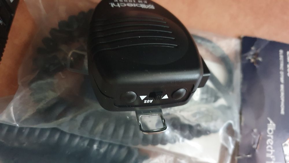 Microfoane Stații Radio, diferite modele - Noi.