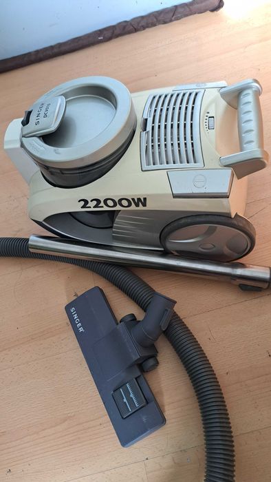 Продават се прахосмукачки