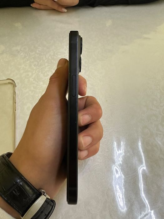 IPhone 15 черный