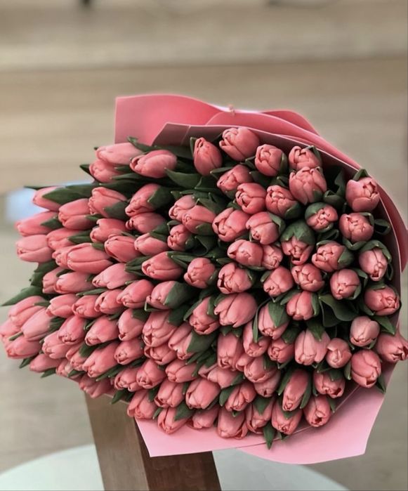 Свежие тюльпаны к 8 марта.