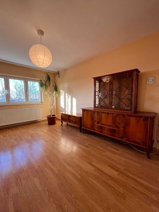 Vanzare apartament 3 camere, bloc anvelopat, centrala proprie, Giurgiu