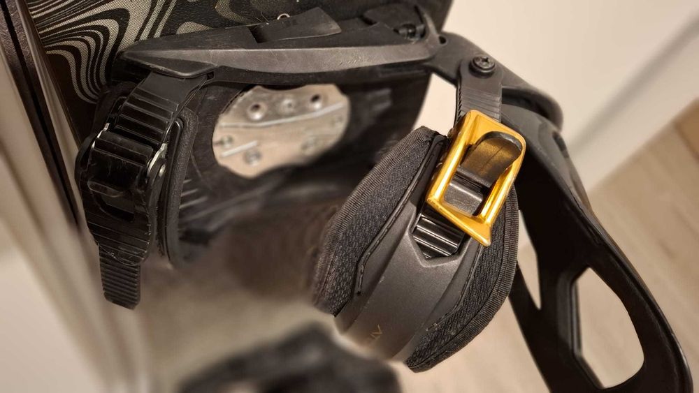 Placa snowboard Burton LTR 125 cu legaturi