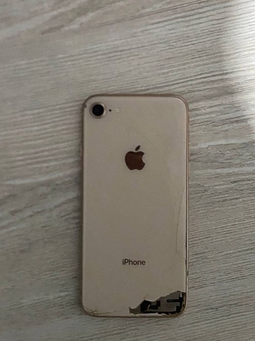 Iphone 8.