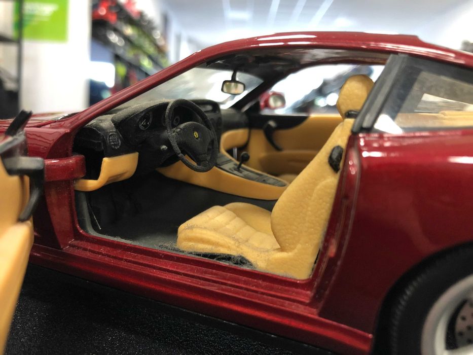 Метална колекционерска количка HOT WHEELS  FERRARI 550 MARANELLO 1:18