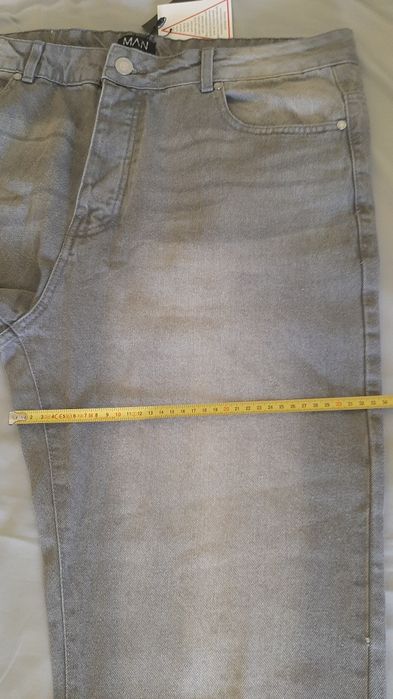 Blugi MAN bărbați inalti (2,08 m), talie 102 cm, crac 88 cm.