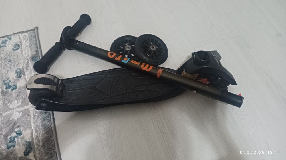 Самокат BMW Micro