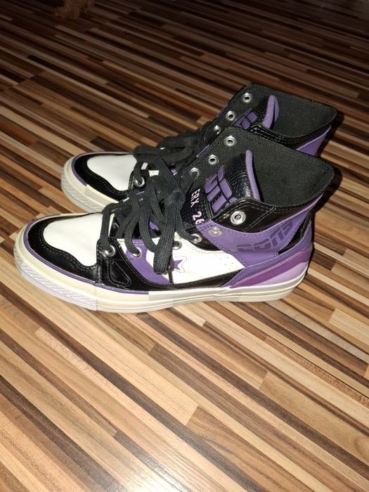 Маратонки на Converse