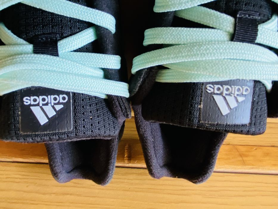 Adidas  ,номер 40,2/3