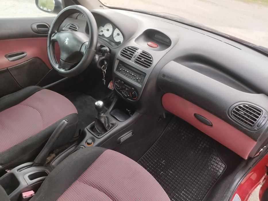 Peugeot 206//1.4 Diezel//