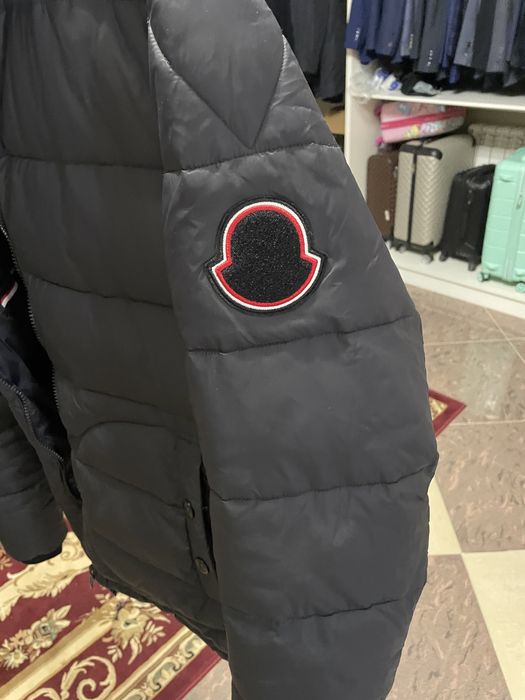 Продам куртку Monclear