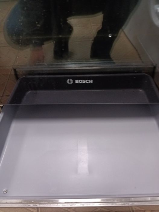 Иноксова свободно стояща печка с керамичен плот Bosch 2години гаранция