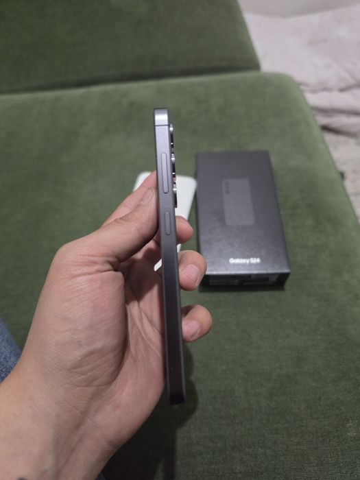 Продам Samsung s24