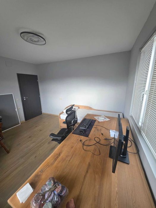 Етаж от къща под наем за нощувки в Микрево на 10км от Сандански