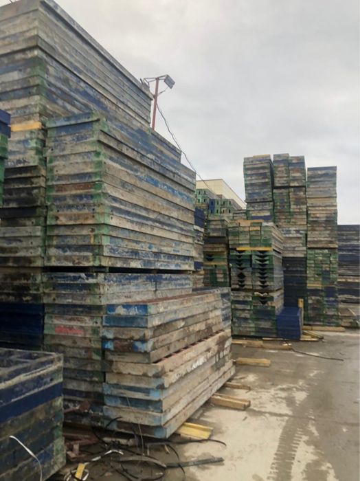 Щитовая опалубка, опалубка, струбцины