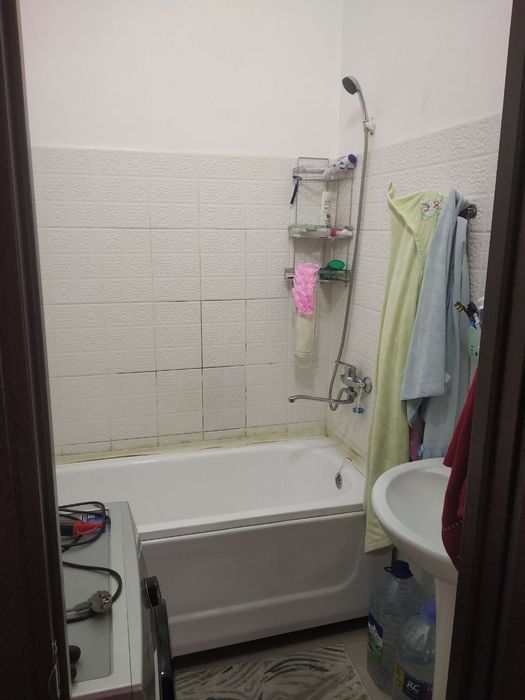 Kvartira 2/7/7 Novostrovka 66 m² Srochno